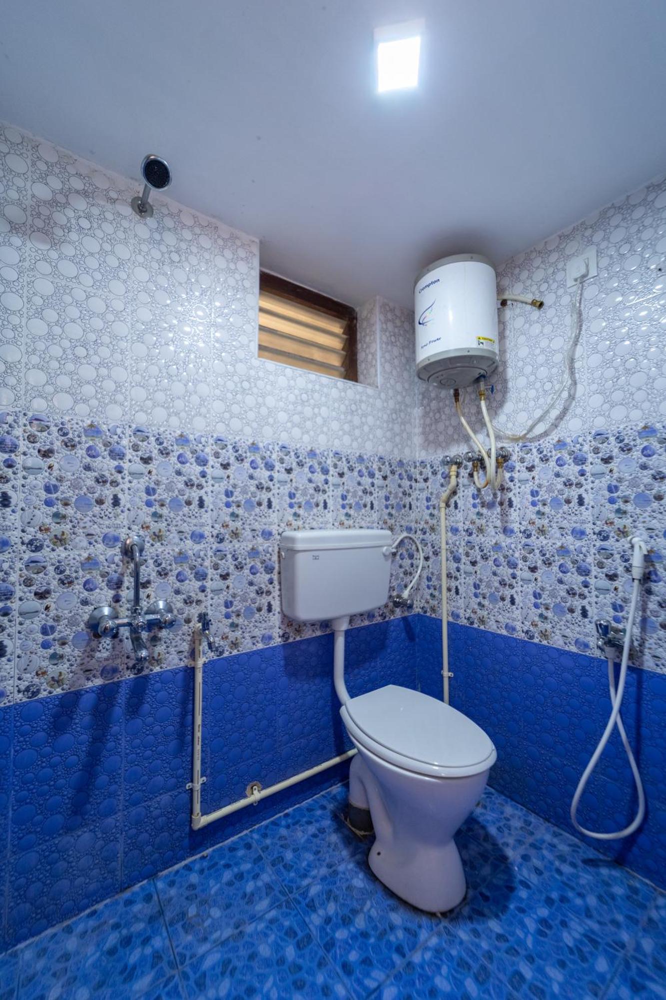 Sri Nandha Luxury Comforts Vālpārai 外观 照片